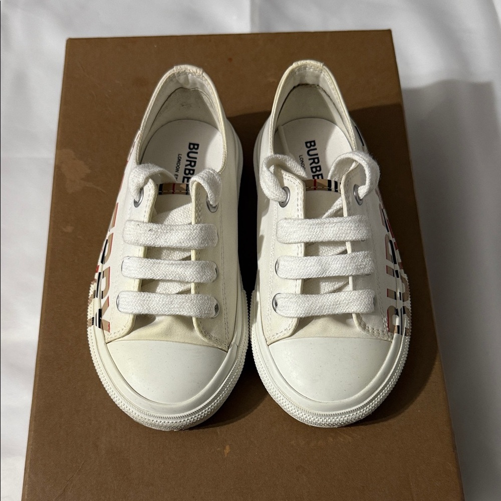 Burberry Kids White and Beige Sneakers